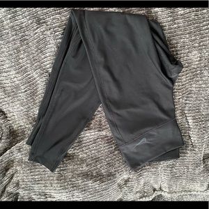 Black full length Nike leggings